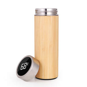 Изолированная чашка с бамбуковым рисунком и крышкой для отображения температуры