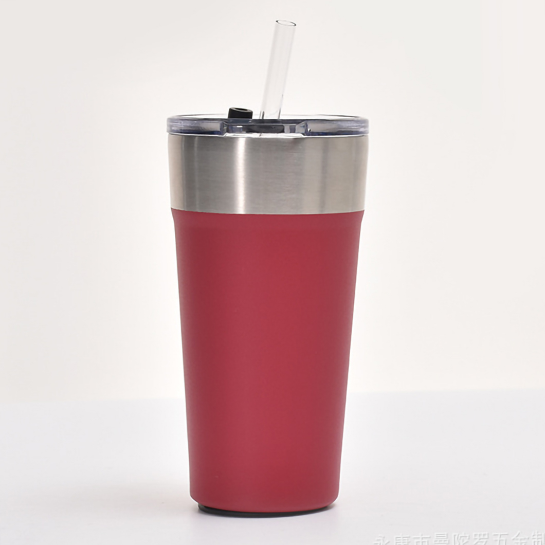 Оплемелл держит холодную сталь из нержавеющей стали с ножом