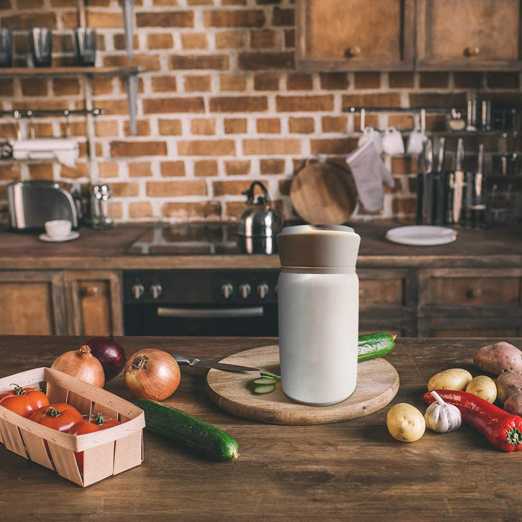 Контейнер с изолированным пищевым 