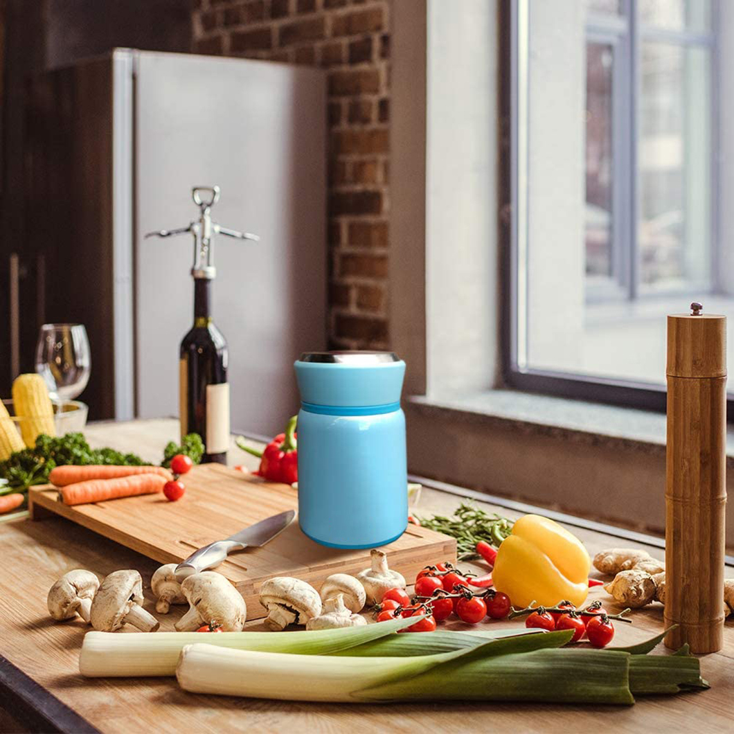 Изолированный пищевой контейнер.